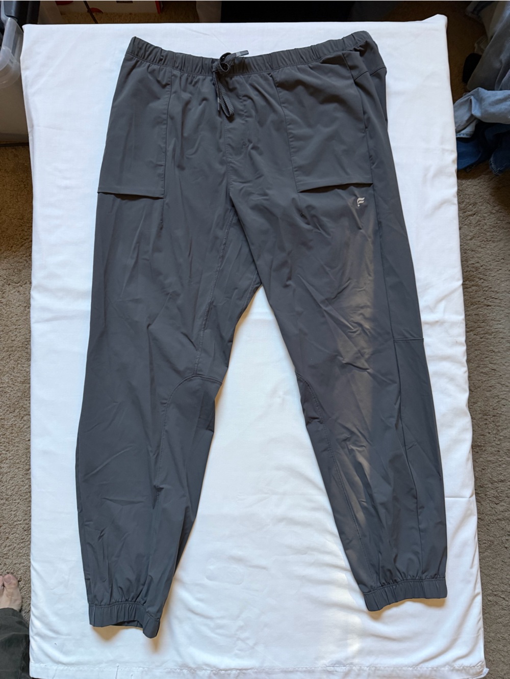 Fabletics Men's Dark Gray Elastic-Waist Jogger Pants